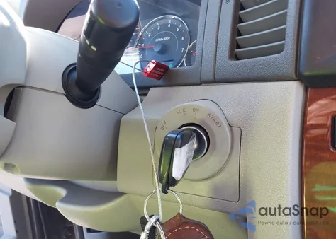 2005 Jeep Grand Cherokee Limited from USA, damaged, VIN 1J4HR58275C613325